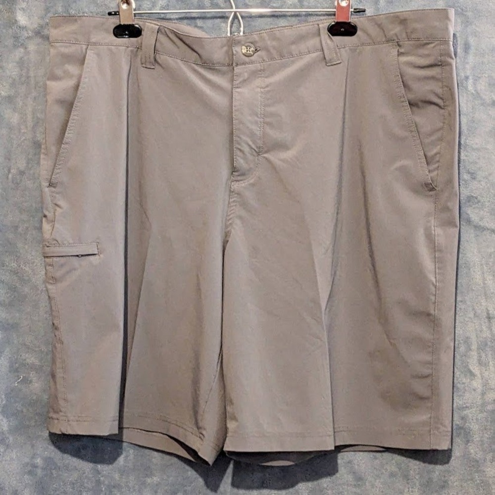 Columbia PFG Blood and Guts III Mens Gray Fishing Shorts Size 42 10 Inseam